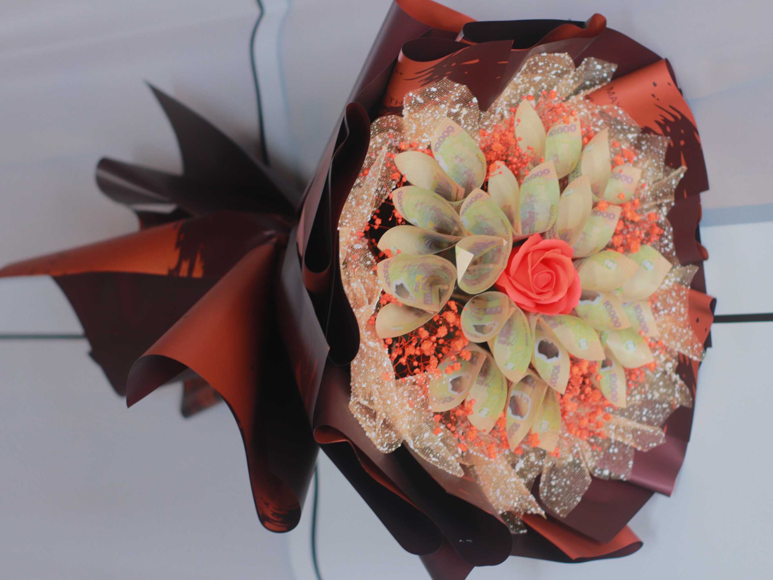 HOA TIỀN TM008